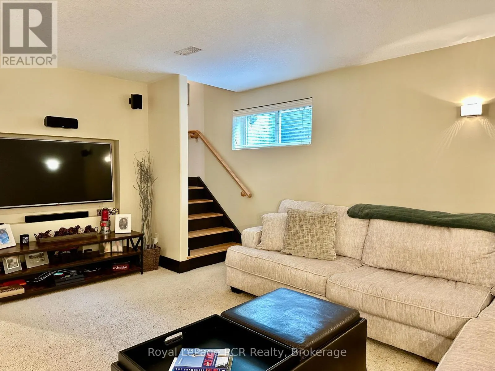 241 4TH STREET CRESCENT