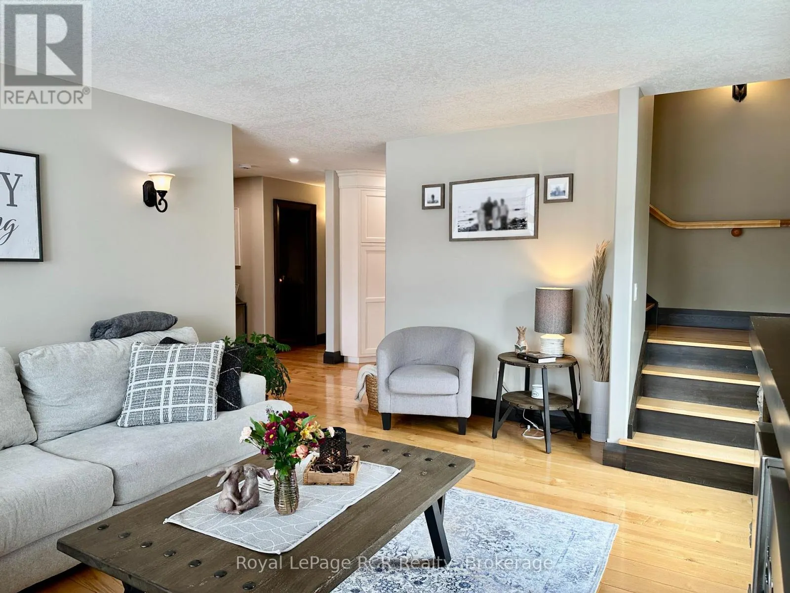 241 4TH STREET CRESCENT