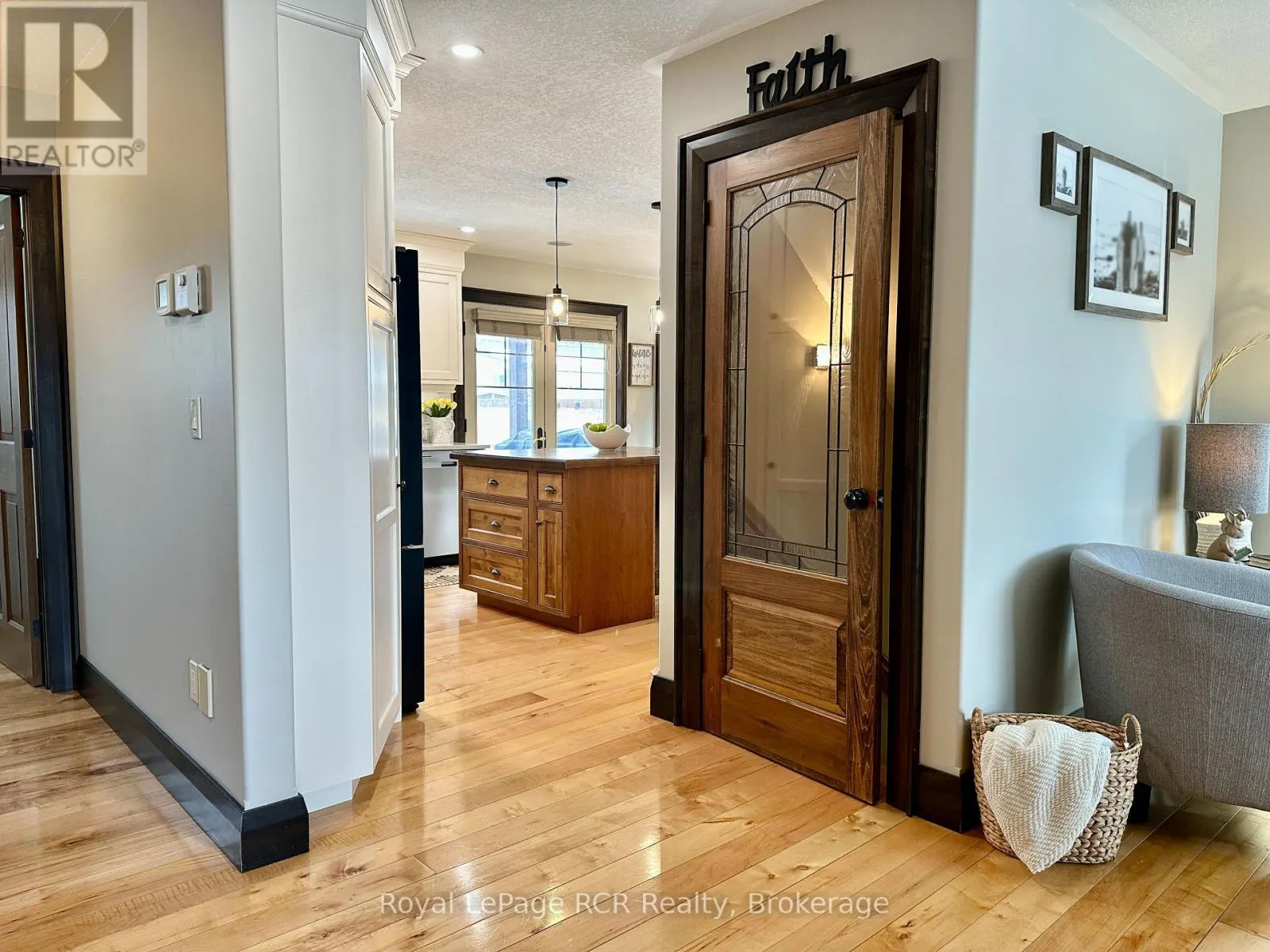 241 4TH STREET CRESCENT
