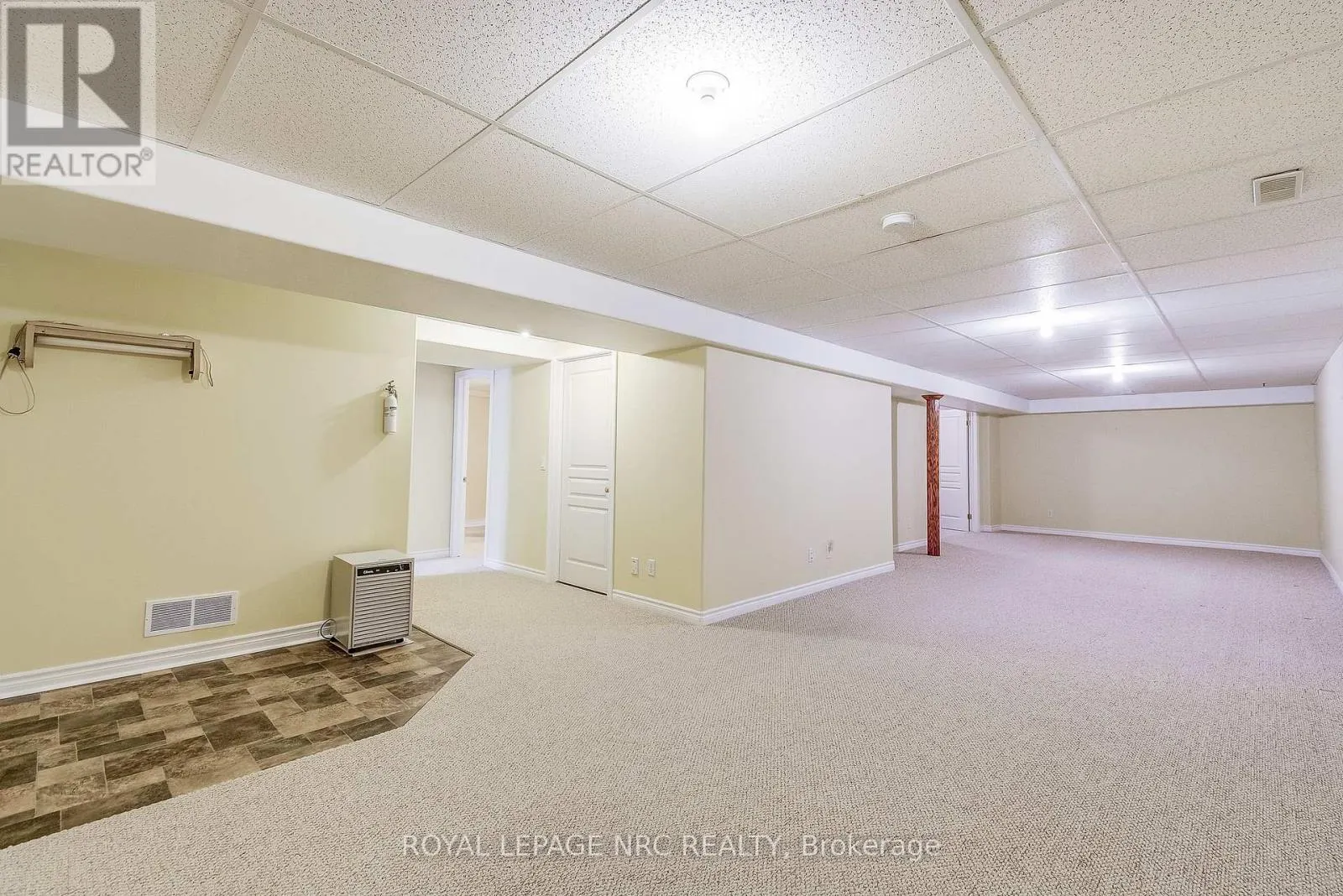 12 - 92 LORETTA DRIVE #12