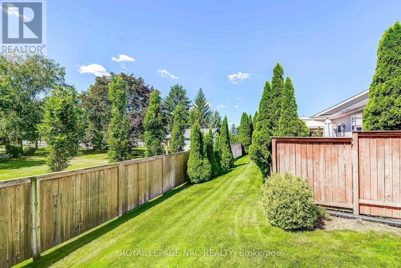 12 - 92 LORETTA DRIVE #12
