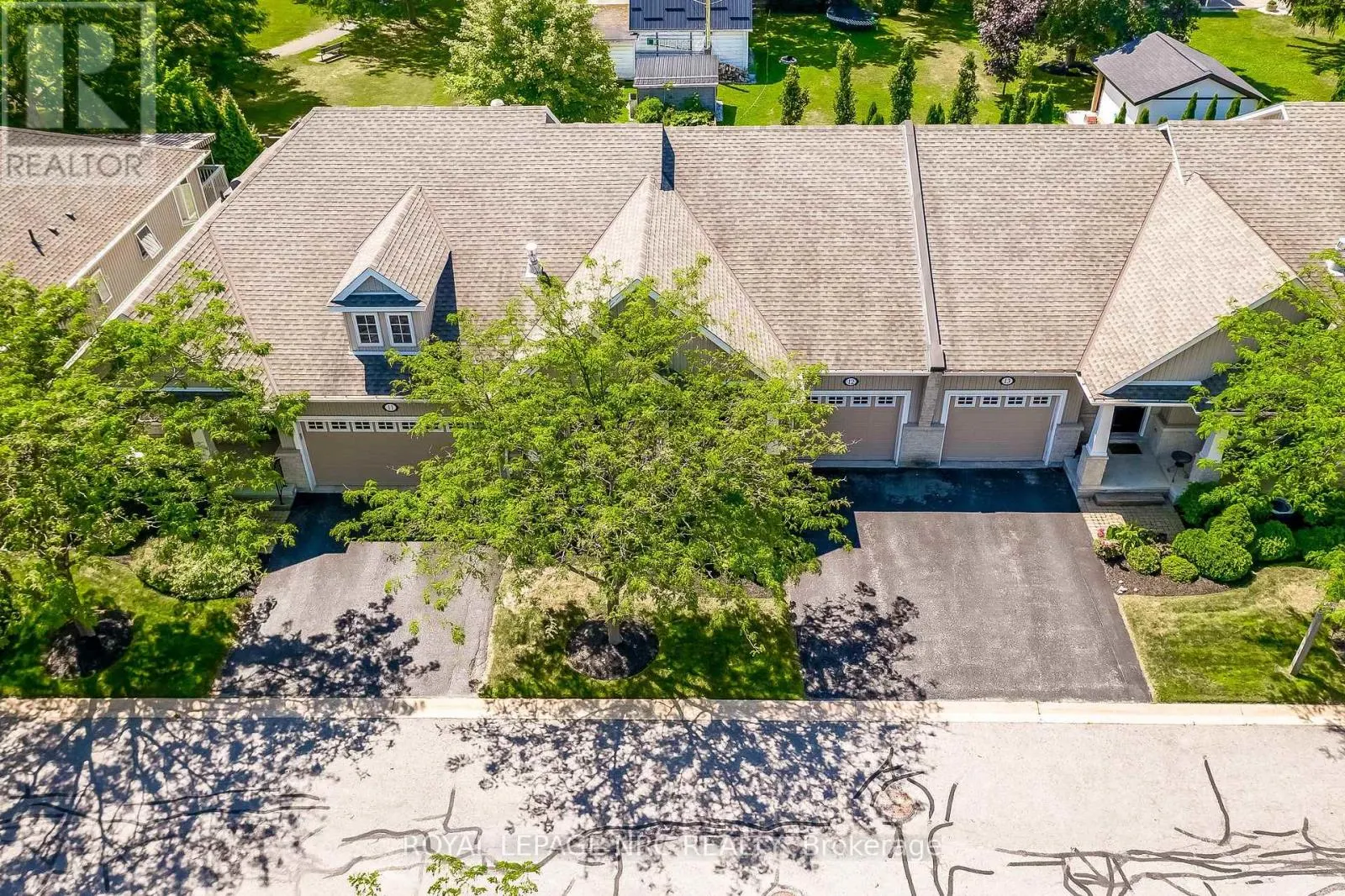 12 - 92 LORETTA DRIVE #12