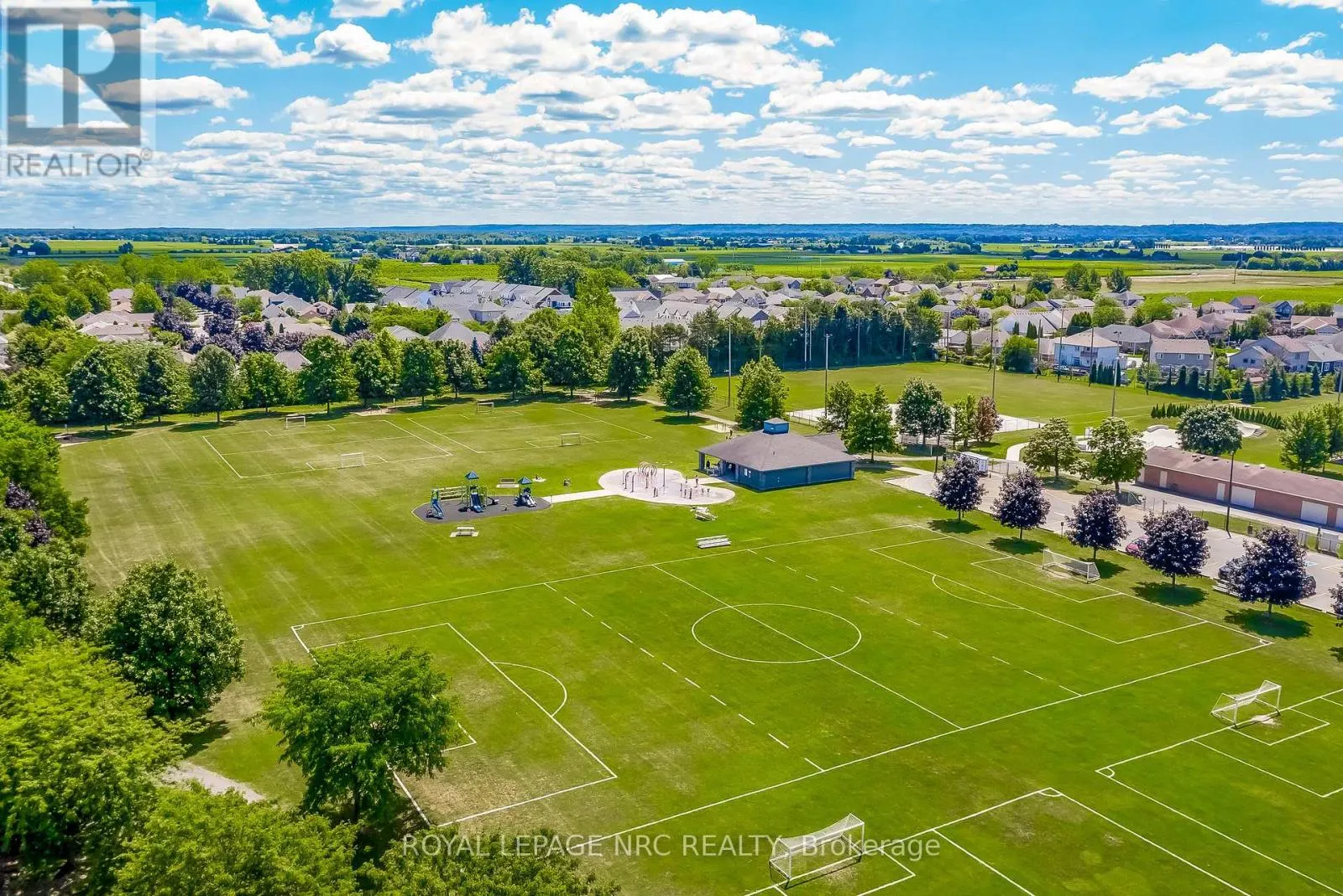 12 - 92 LORETTA DRIVE #12
