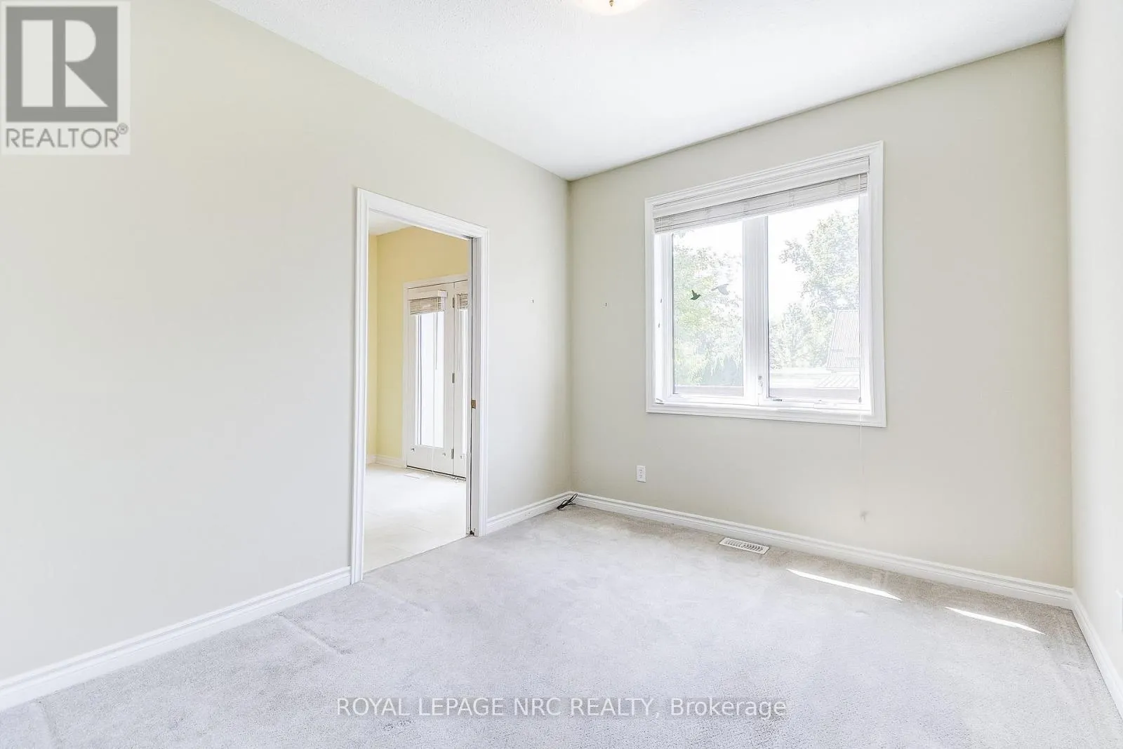 12 - 92 LORETTA DRIVE #12