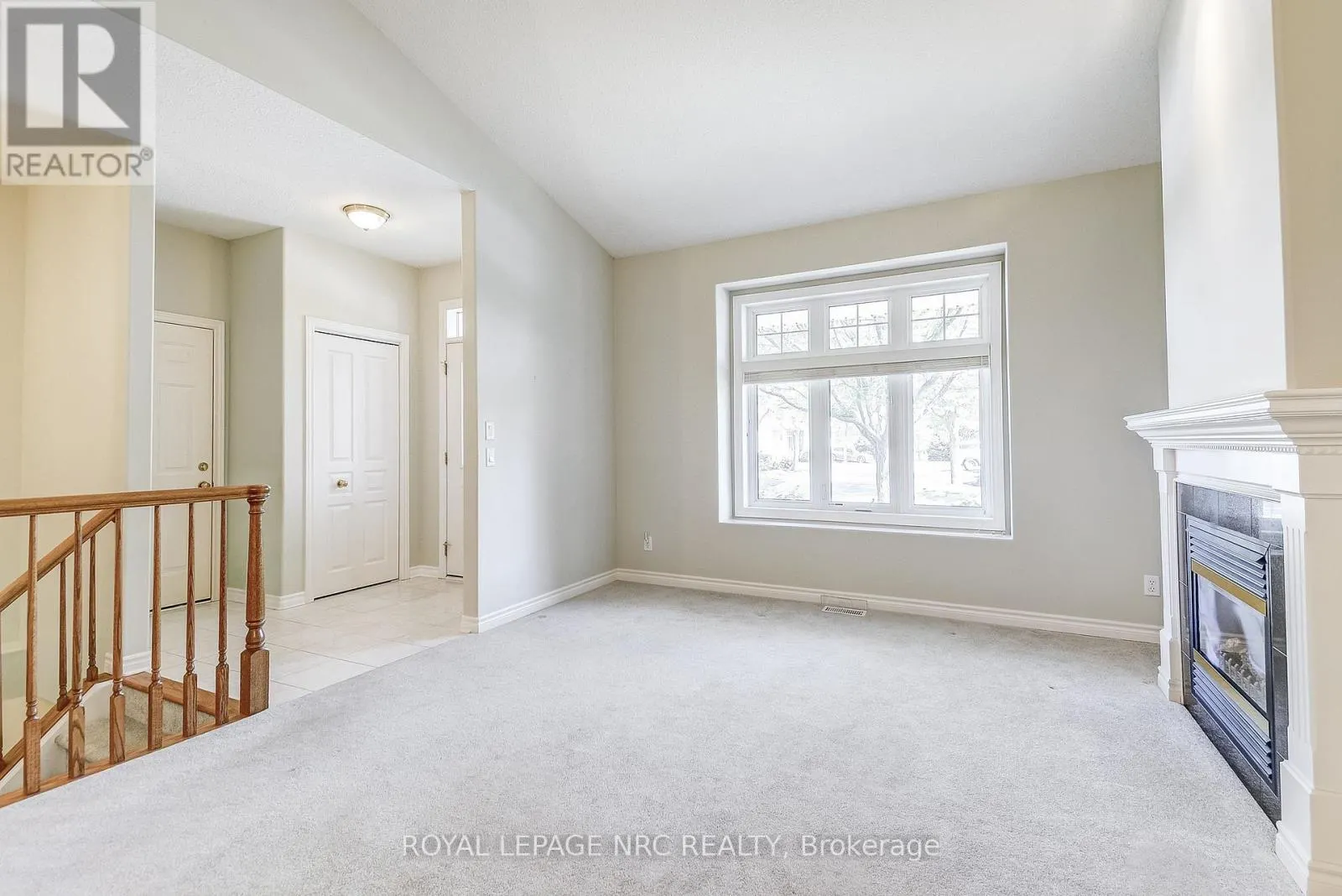12 - 92 LORETTA DRIVE #12