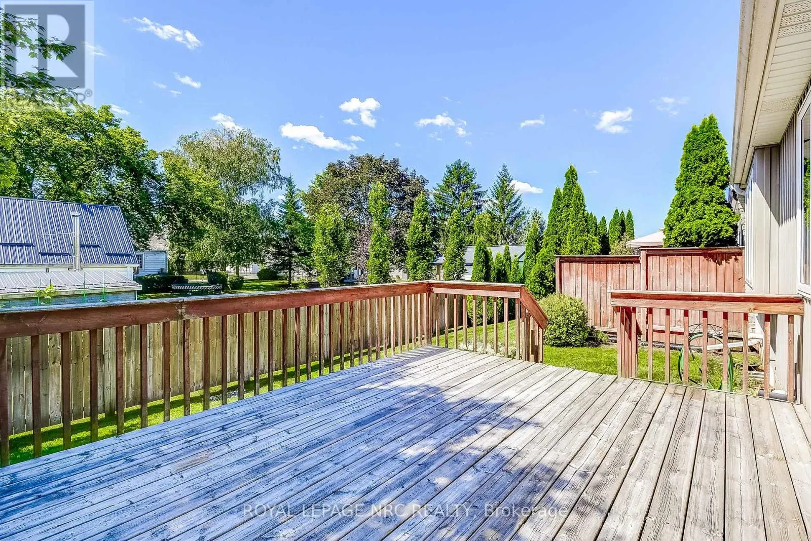12 - 92 LORETTA DRIVE #12