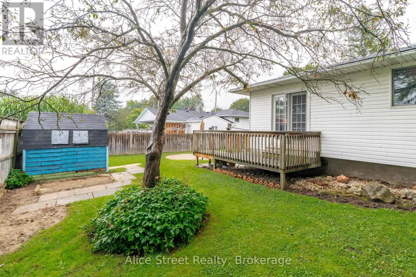5 GLENBROOK DRIVE