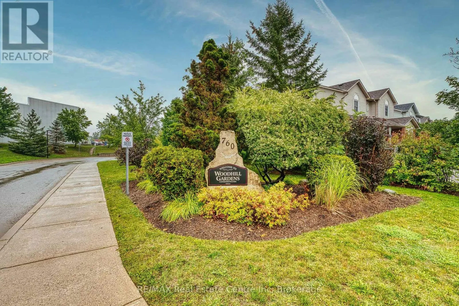 102 - 760 WOODHILL DRIVE #102