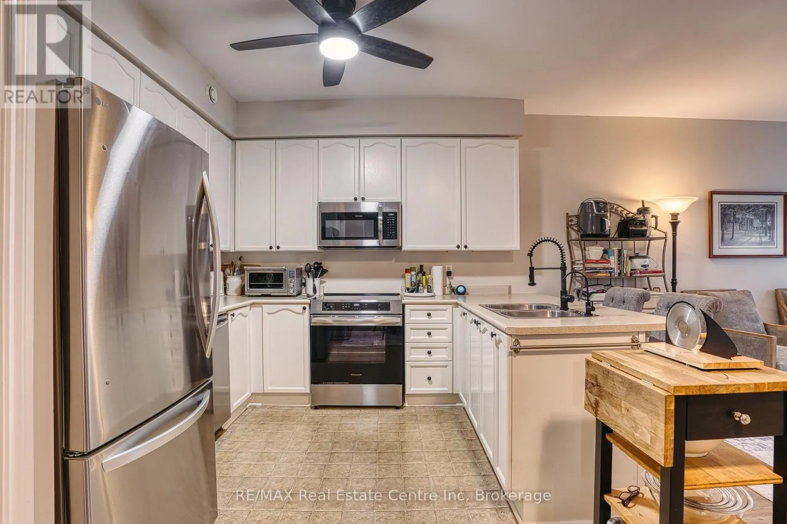 102 - 760 WOODHILL DRIVE #102