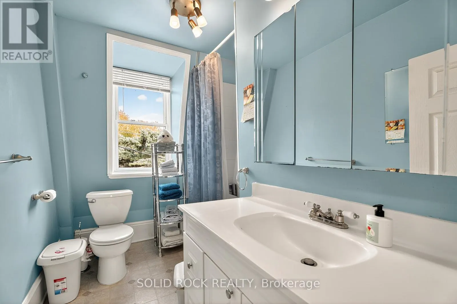 1262 RODNEY LANE