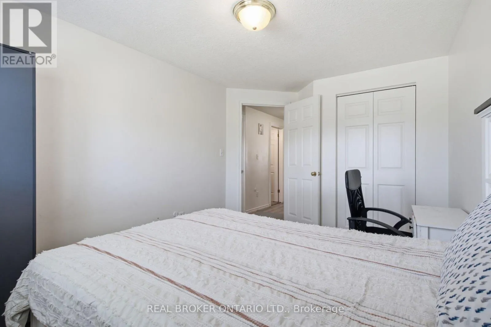 5 - 31 SCHRODER CRESCENT