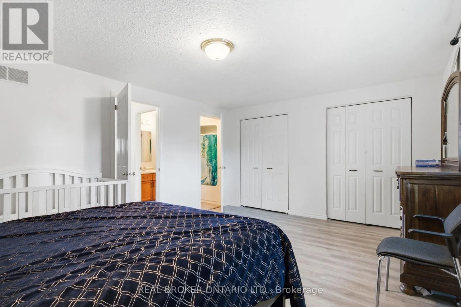 5 - 31 SCHRODER CRESCENT