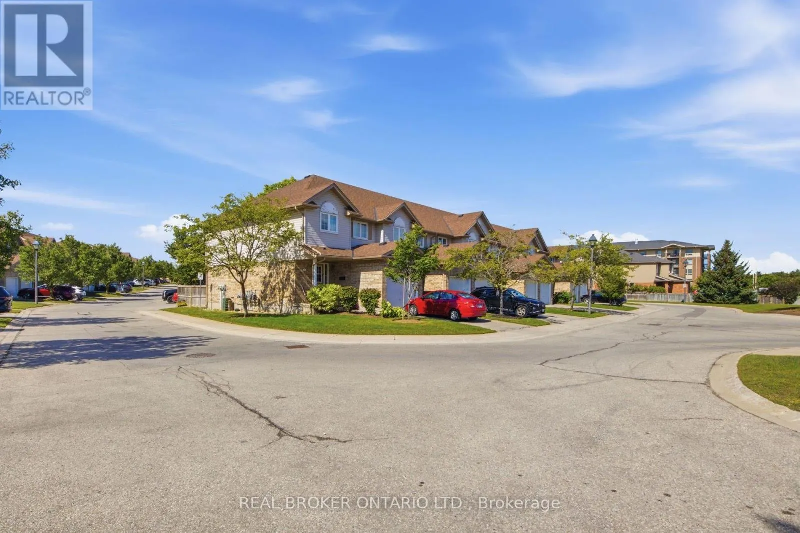 5 - 31 SCHRODER CRESCENT