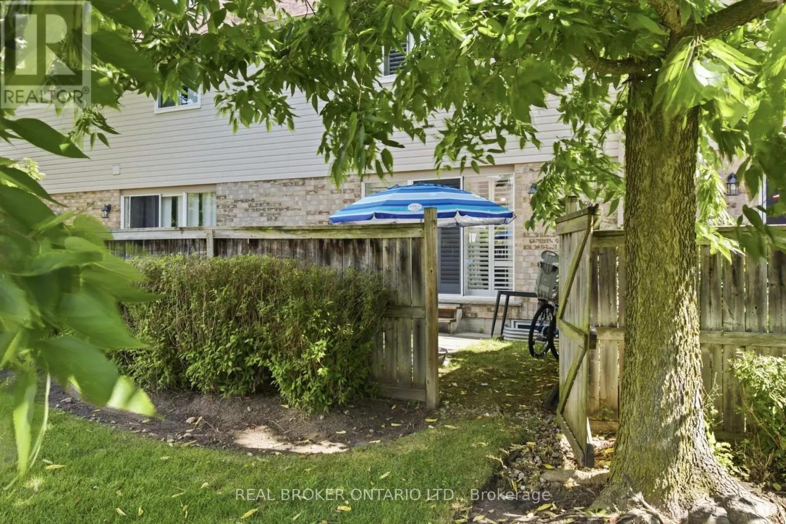 5 - 31 SCHRODER CRESCENT