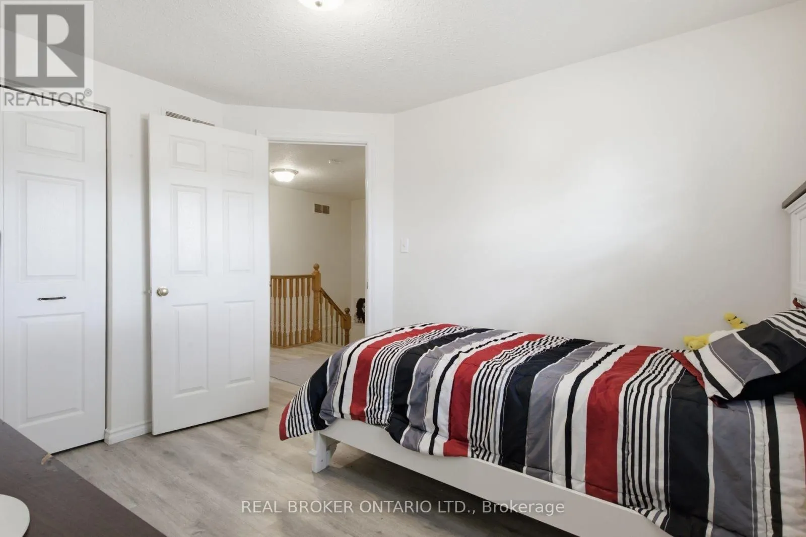 5 - 31 SCHRODER CRESCENT