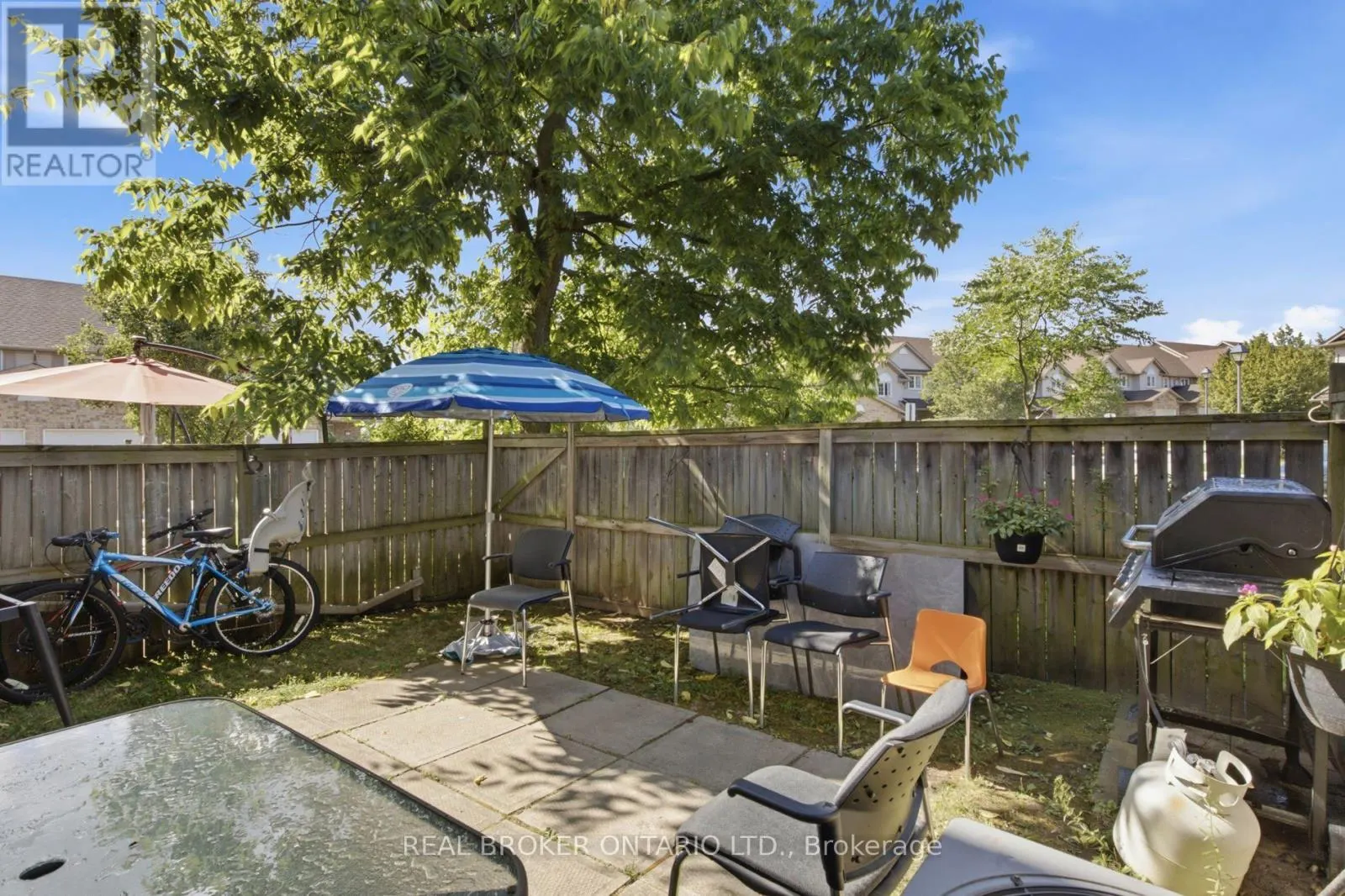 5 - 31 SCHRODER CRESCENT