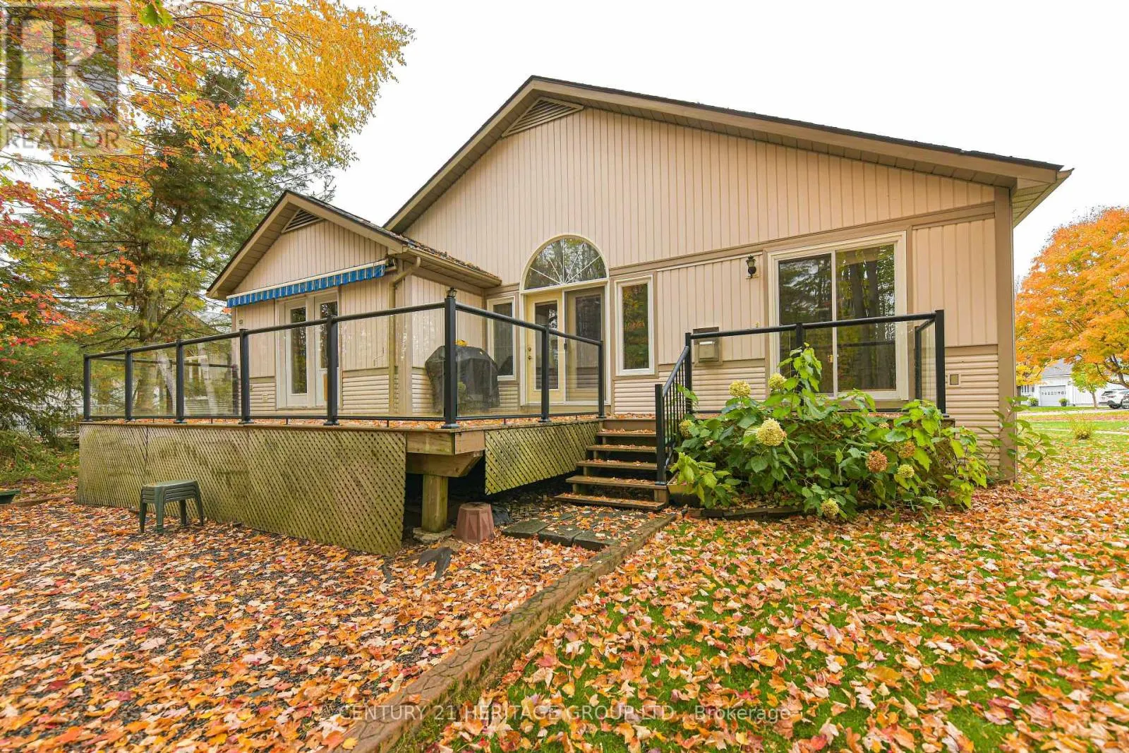 19 SPRINGWOOD CRESCENT
