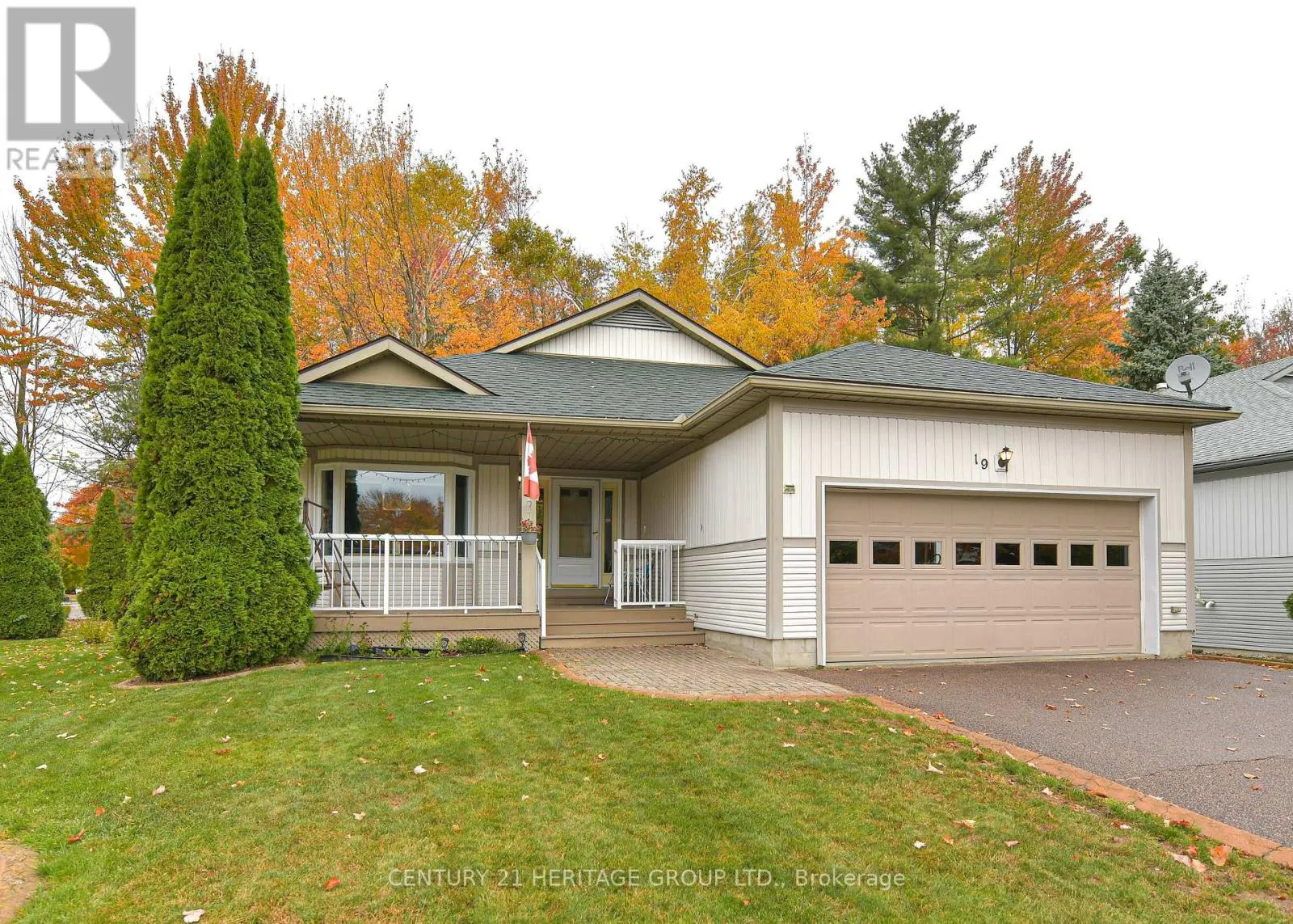 19 SPRINGWOOD CRESCENT