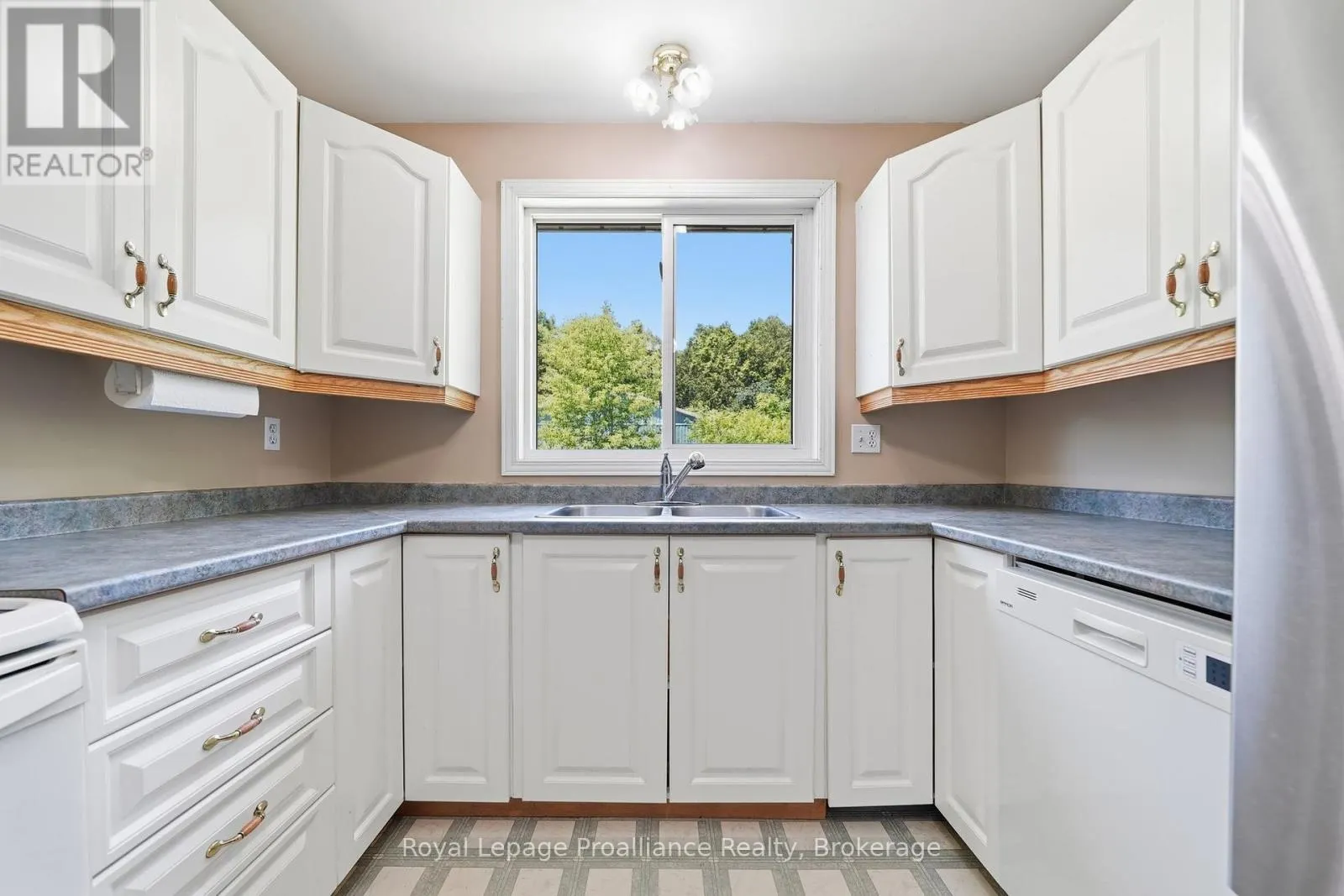 2103 RON HARNDEN ROAD