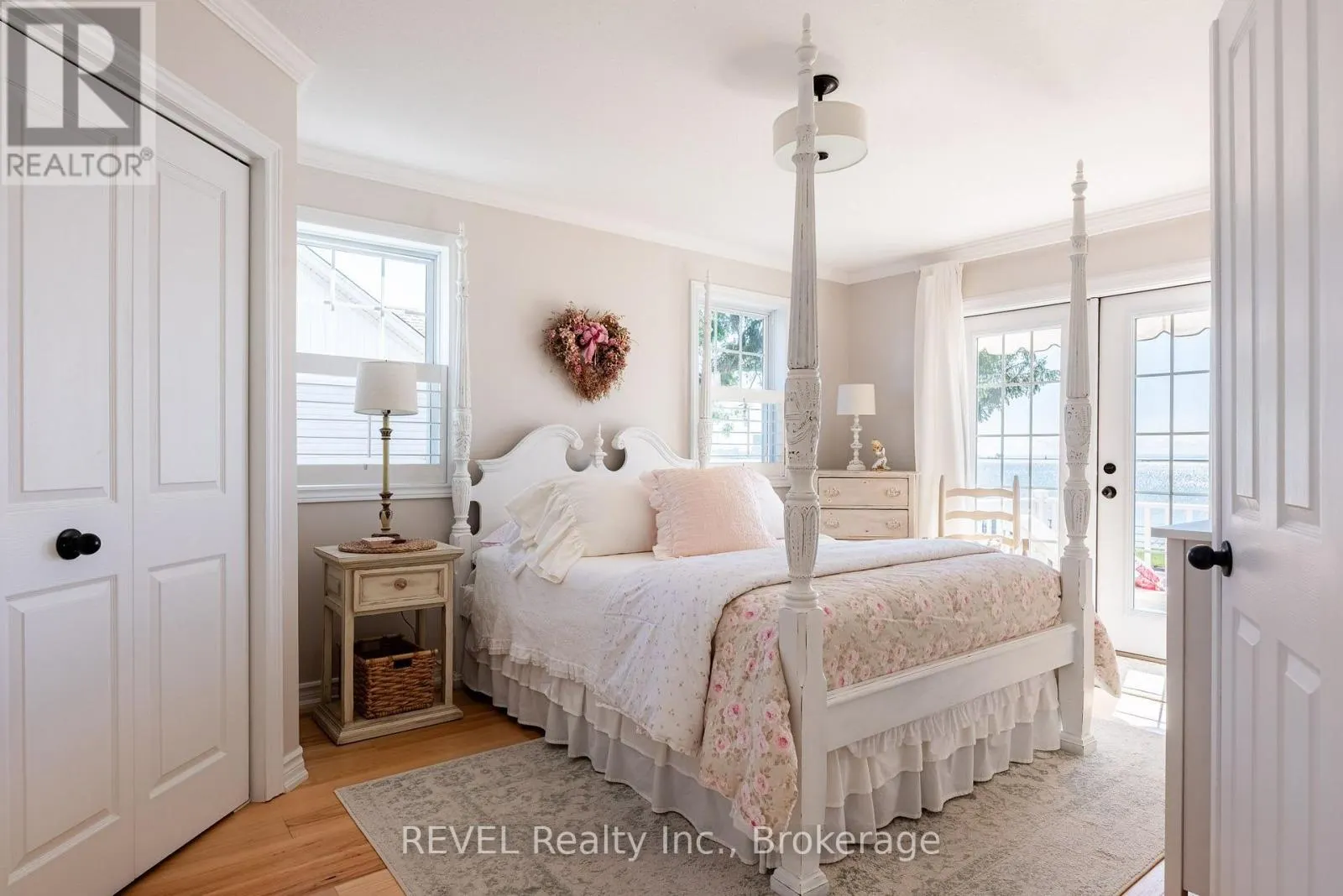177 LAKESHORE ROAD W