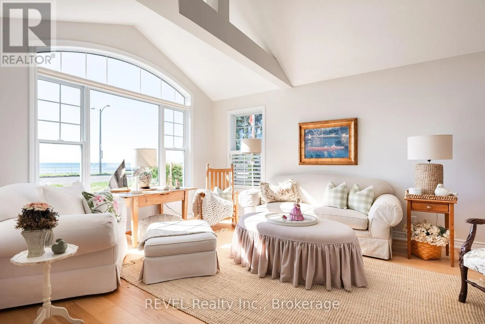 177 LAKESHORE ROAD W