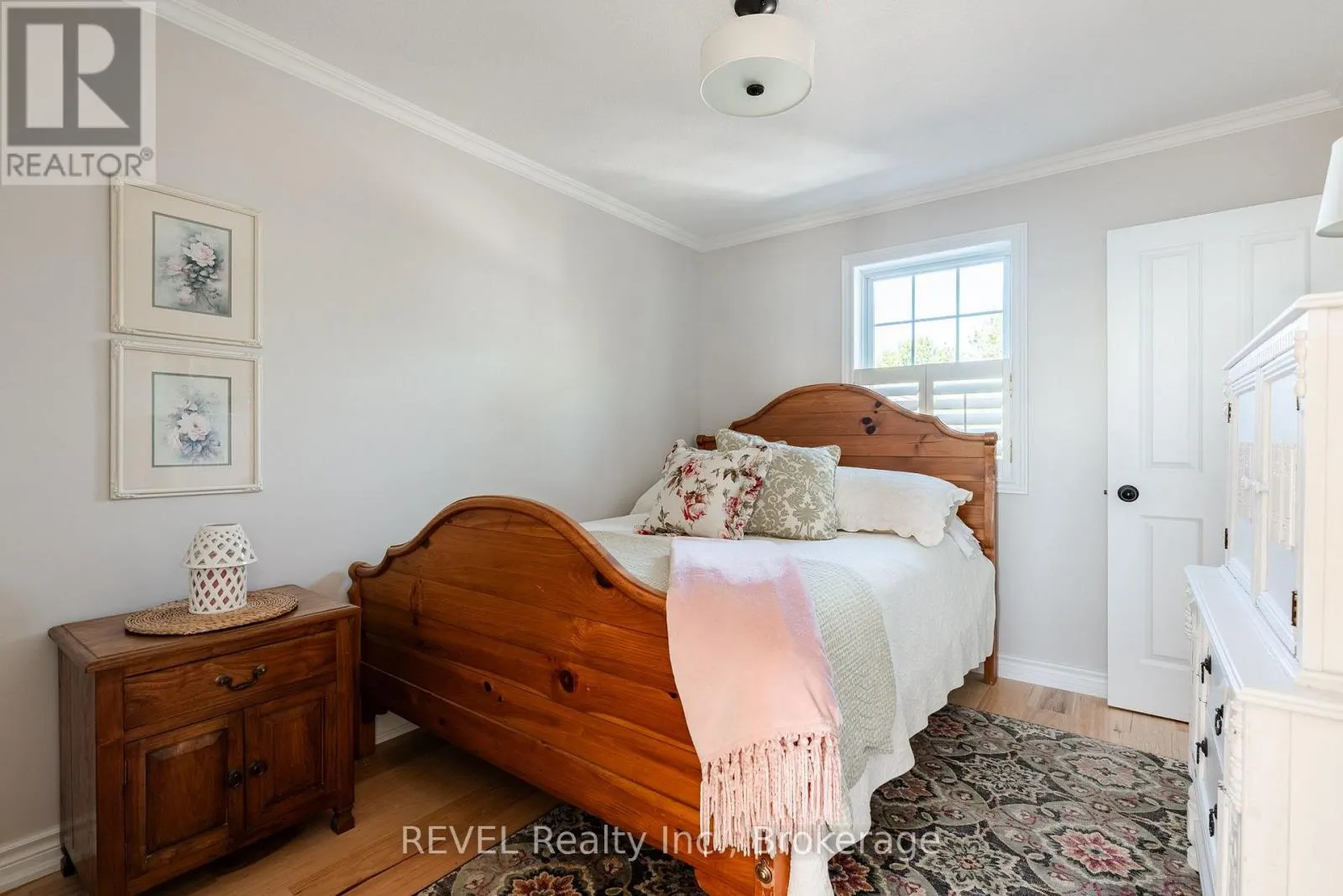 177 LAKESHORE ROAD W