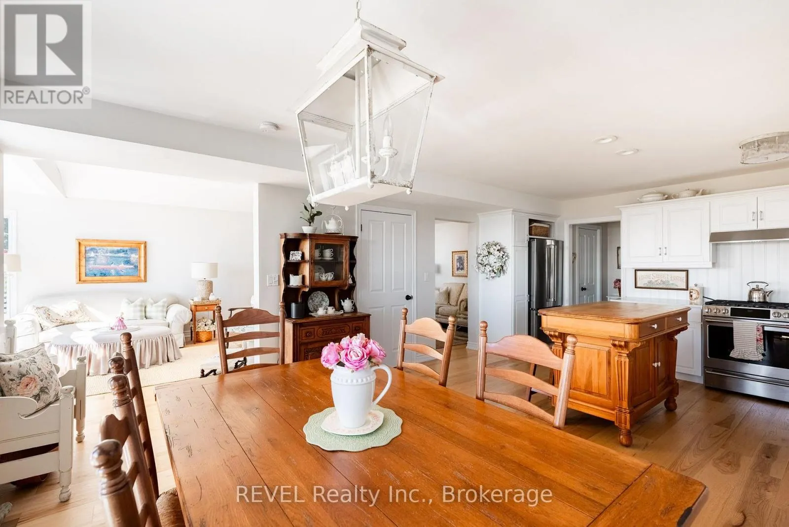 177 LAKESHORE ROAD W