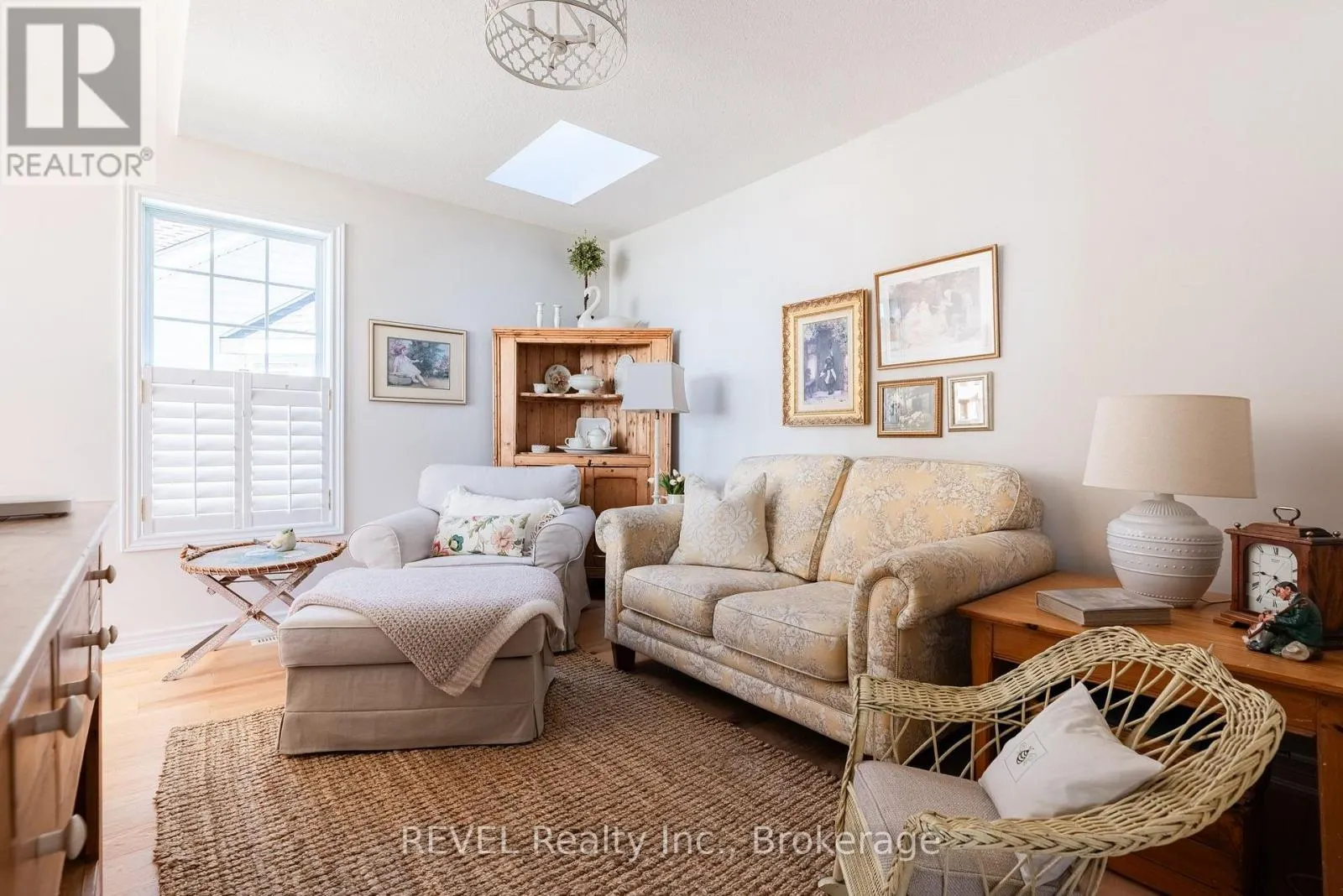 177 LAKESHORE ROAD W