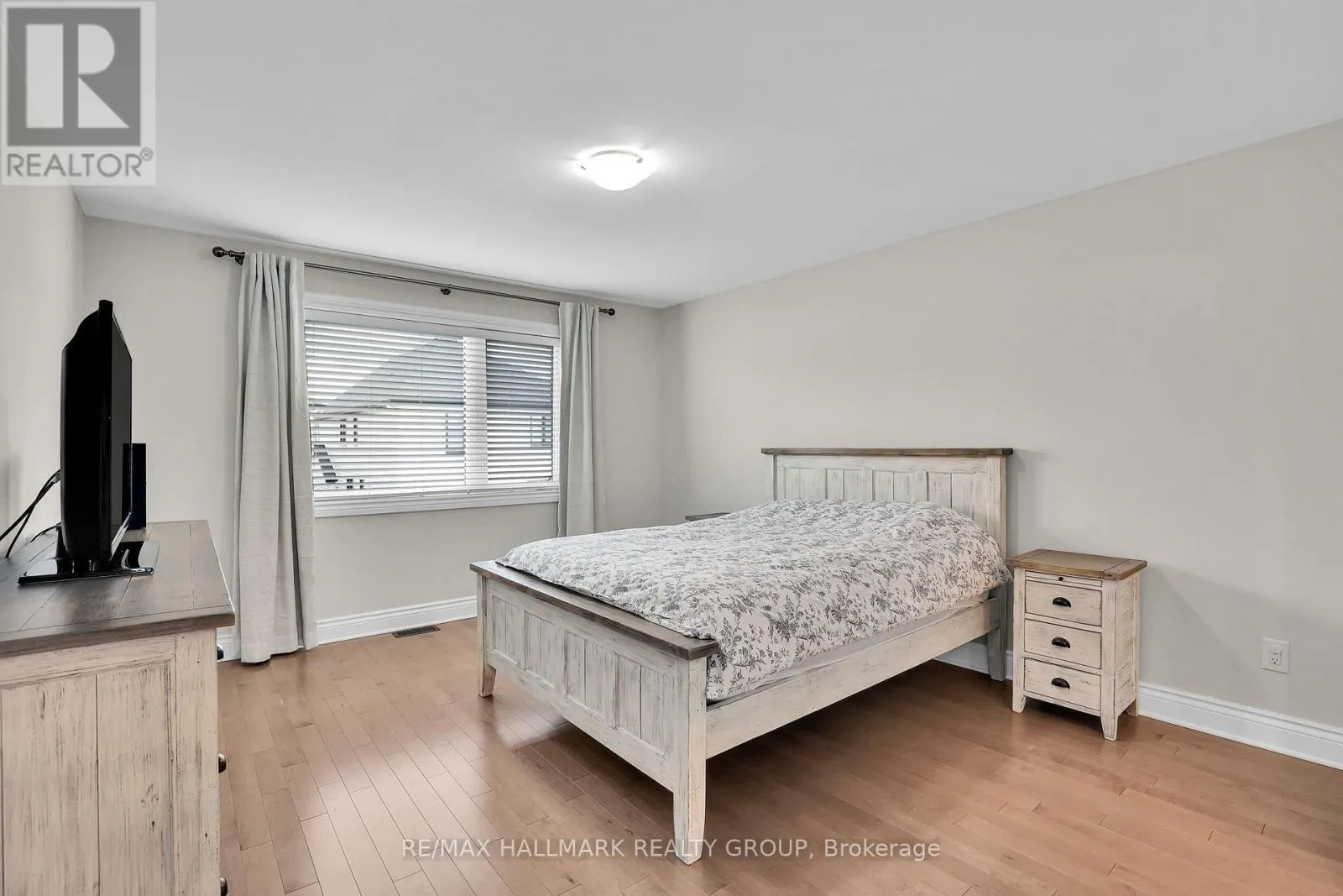 58 ZAATIIK GROVE