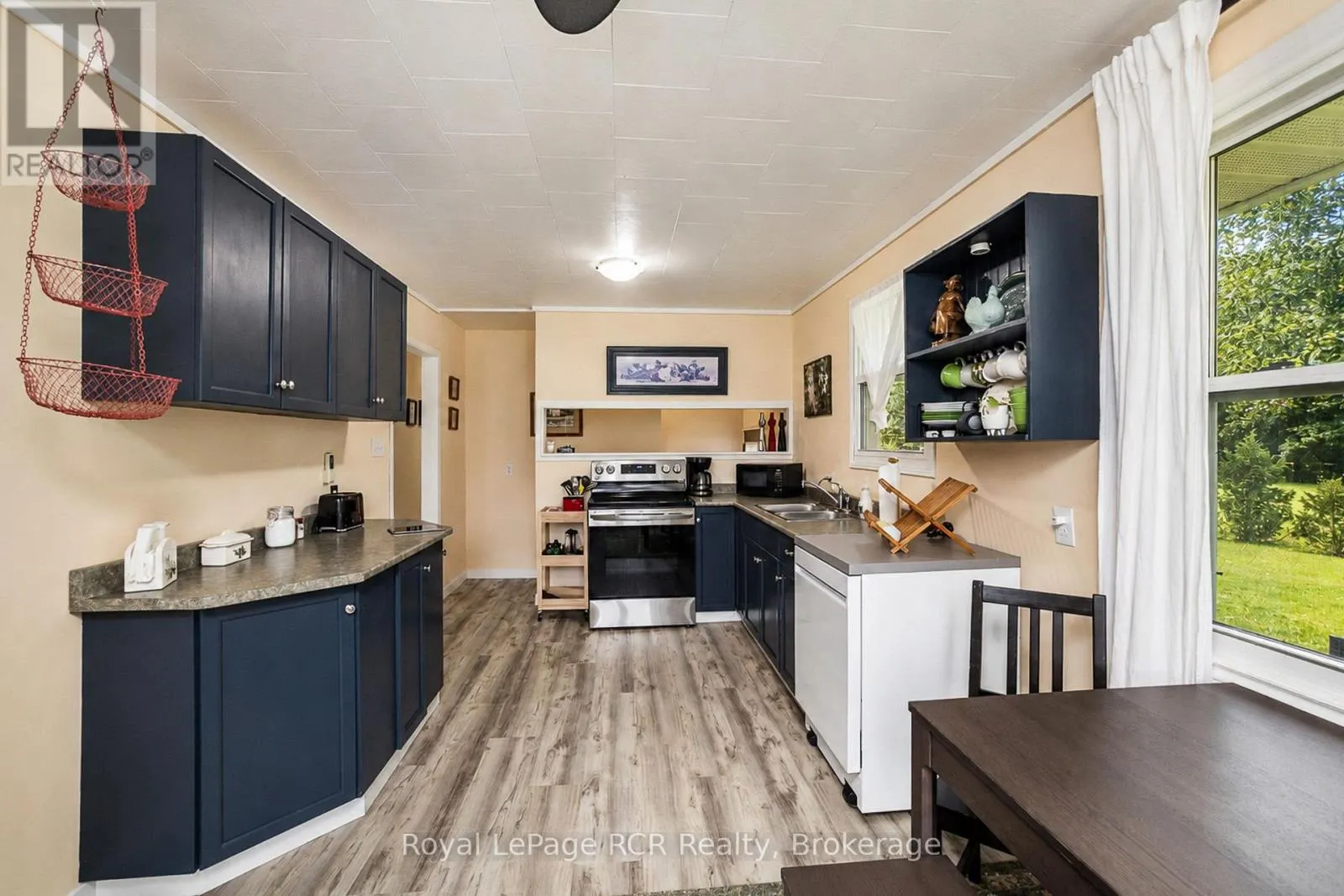046285 OLD MAIL ROAD