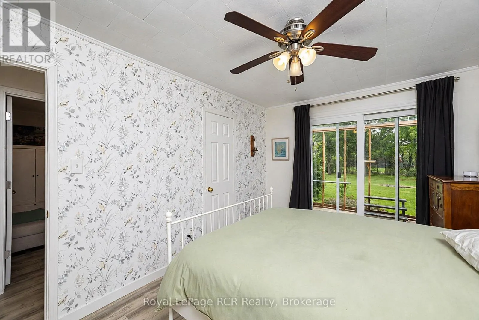 046285 OLD MAIL ROAD