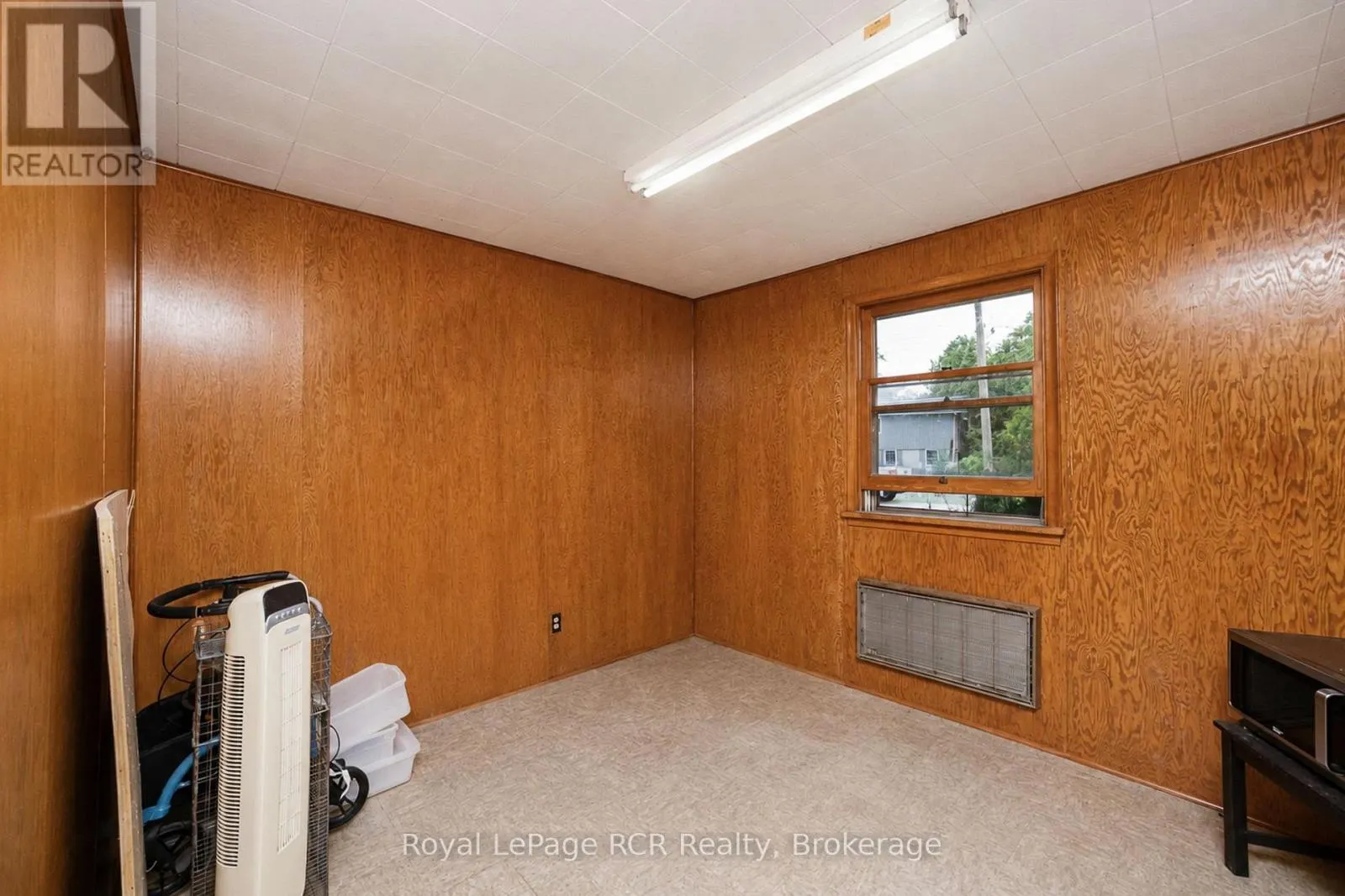 046285 OLD MAIL ROAD