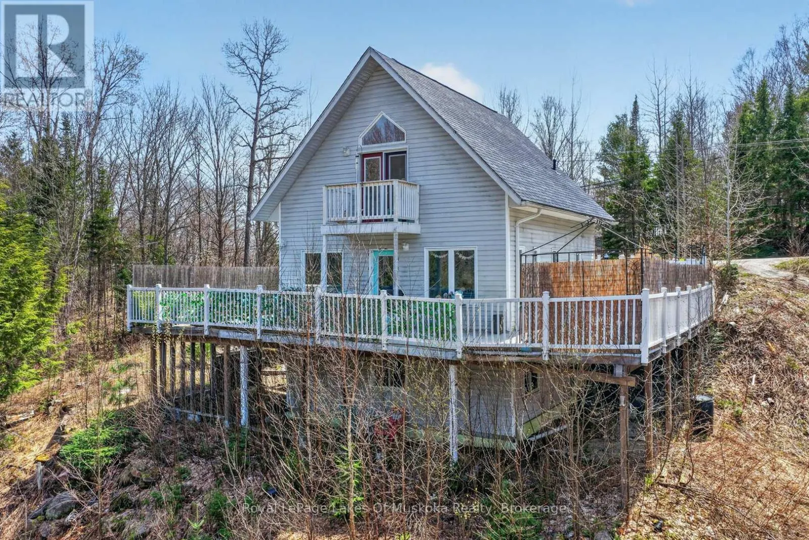 1616 SKYLINE DRIVE