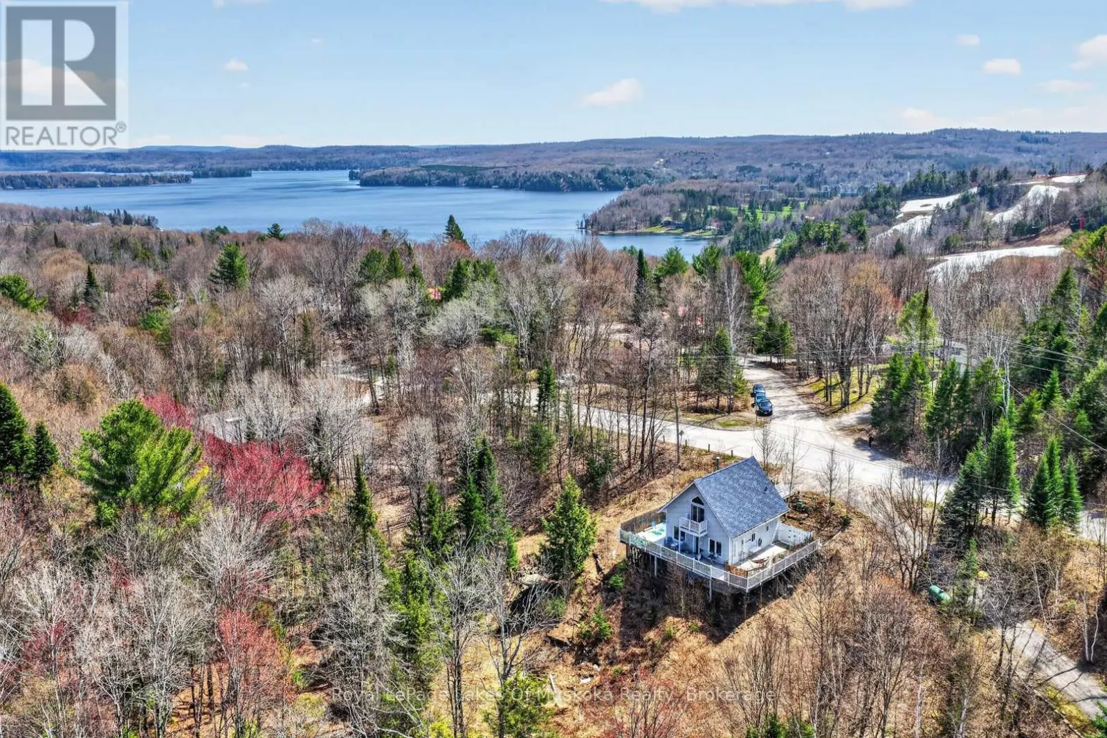 1616 SKYLINE DRIVE
