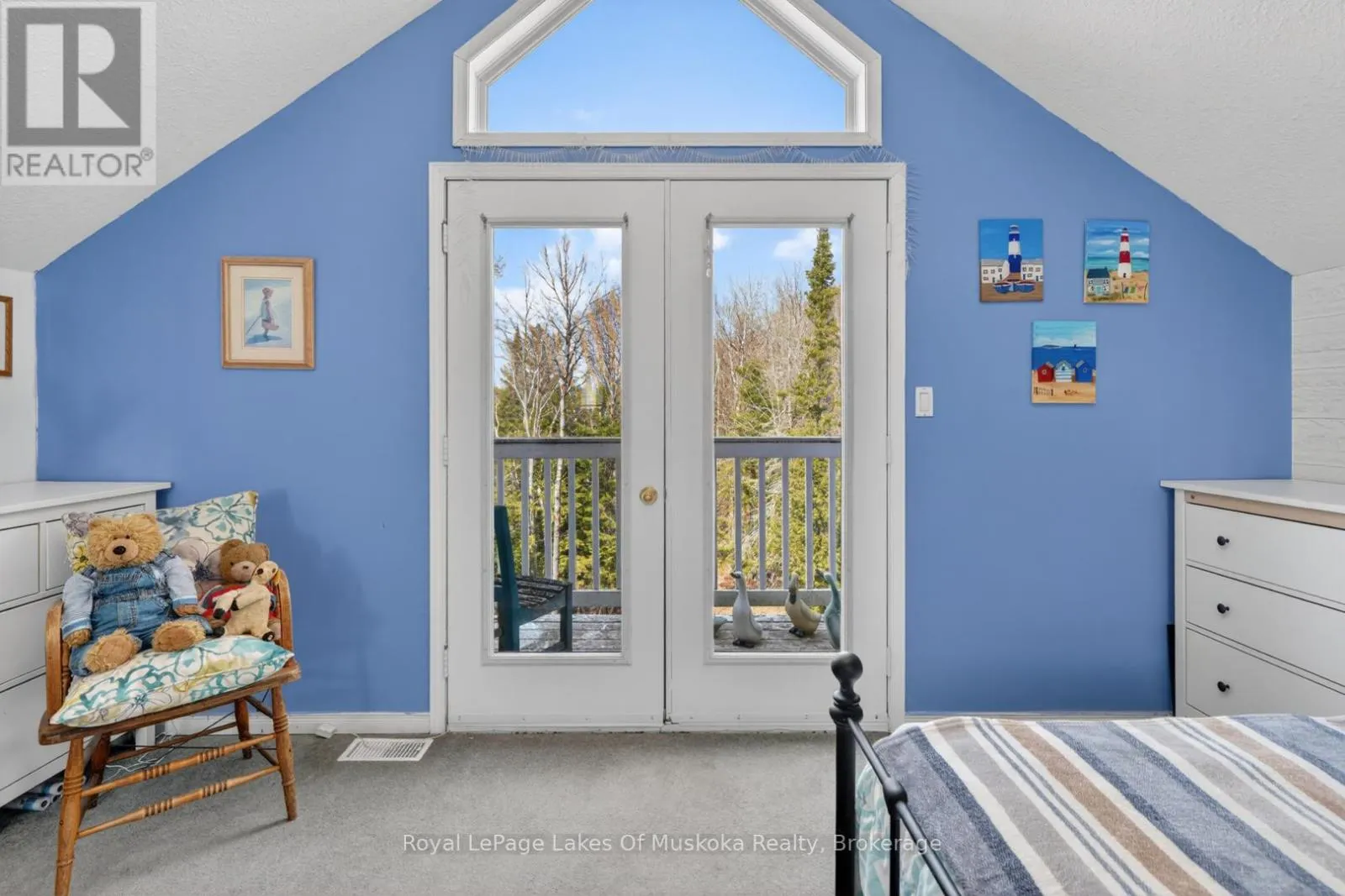 1616 SKYLINE DRIVE