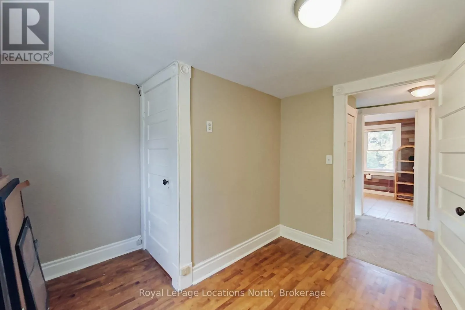 27 EDWIN STREET E