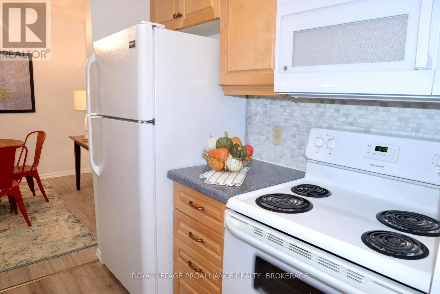 205 - 540 TALBOT PLACE #205