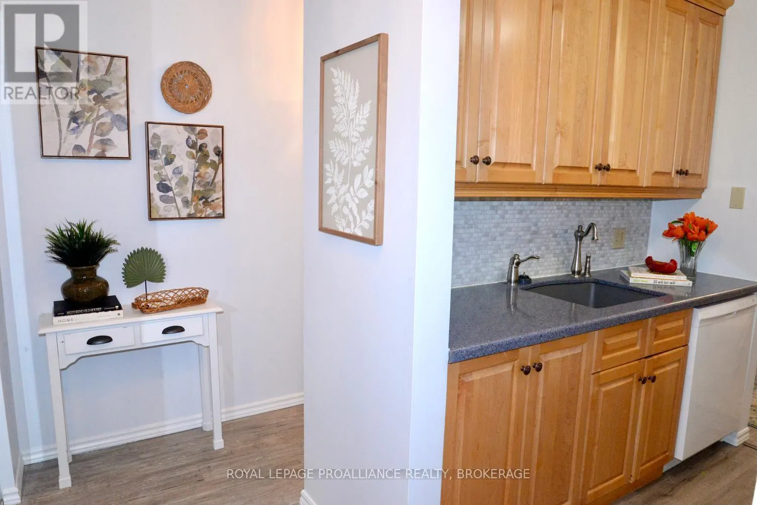 205 - 540 TALBOT PLACE #205