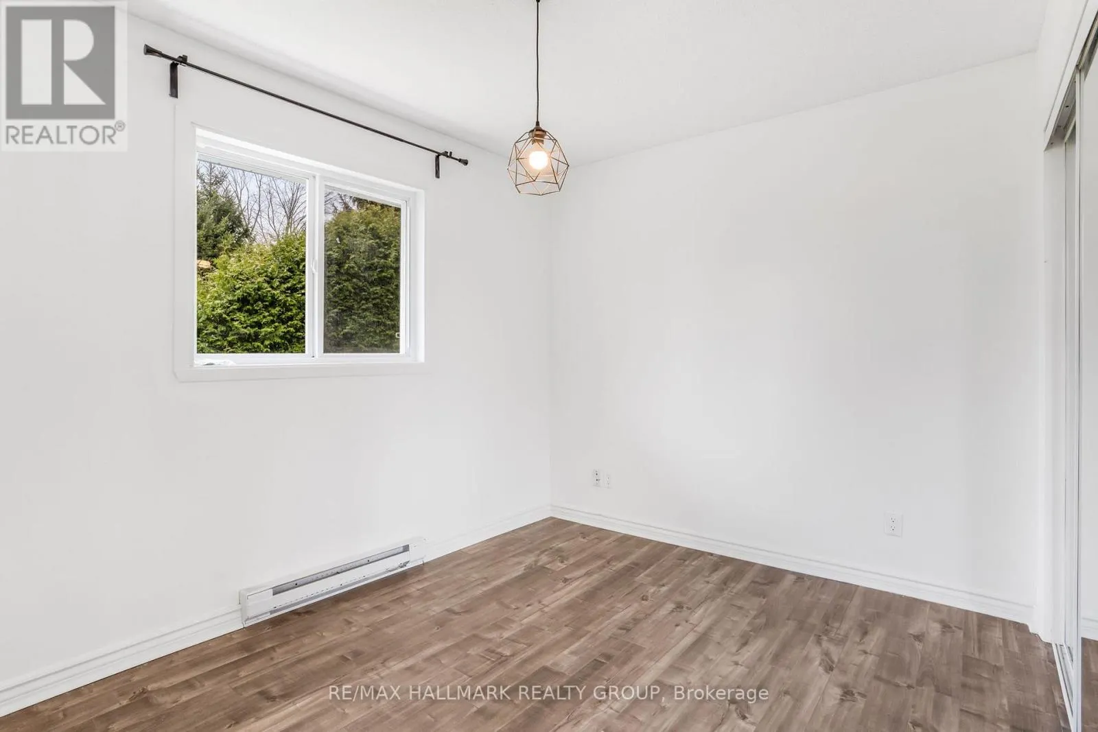 106B - 185 DU COMTE ROAD