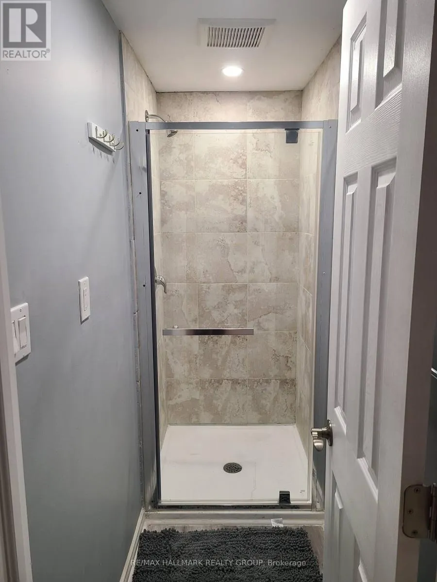 474 SOMERSET STREET W