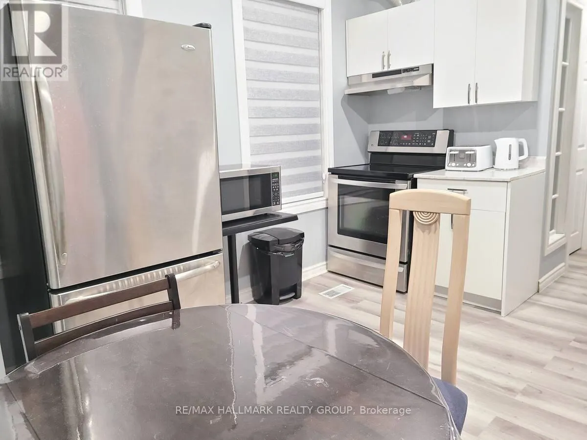 474 SOMERSET STREET W