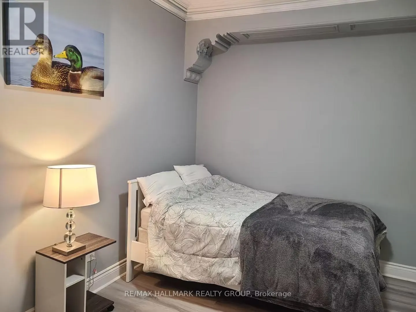474 SOMERSET STREET W