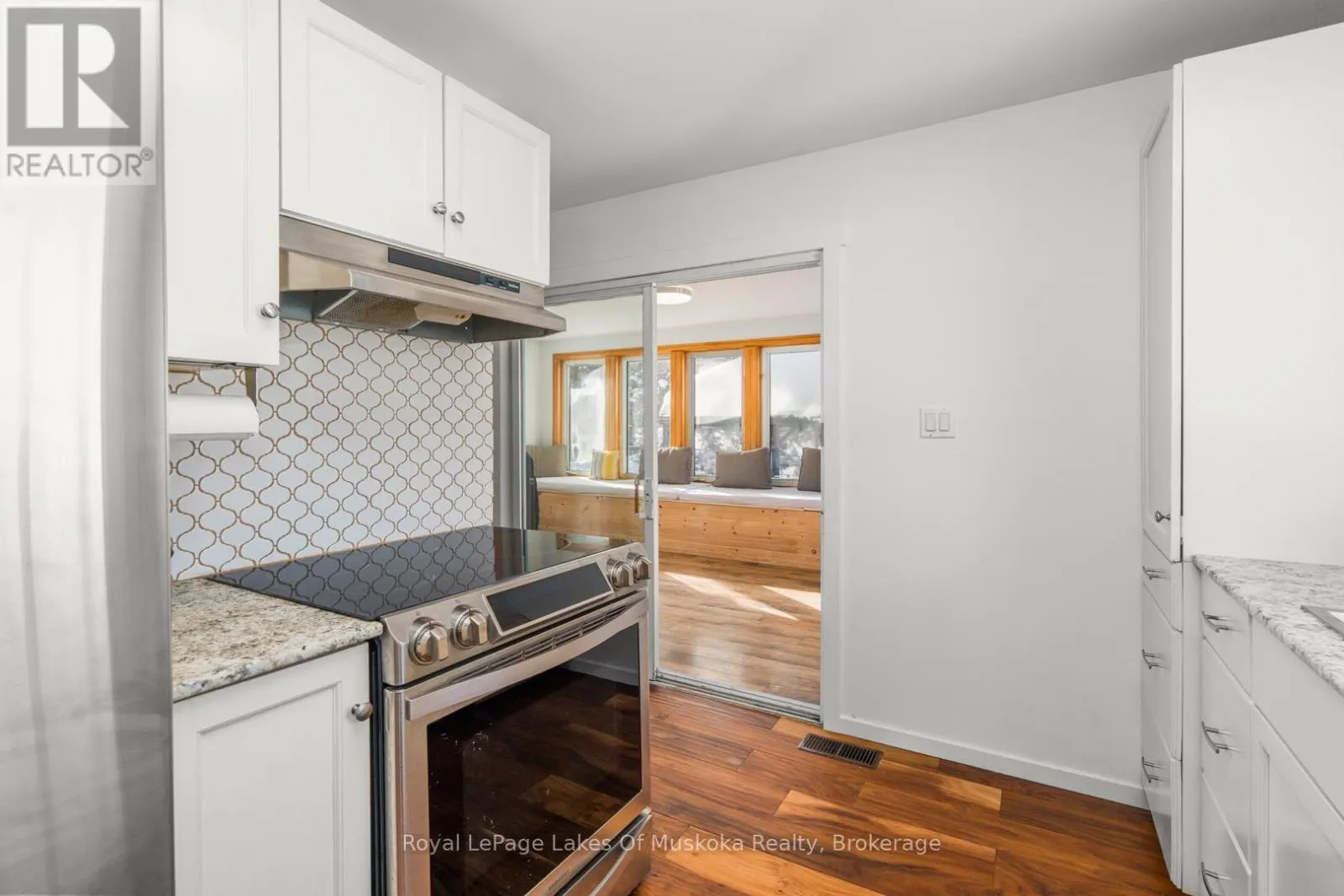 30 KITCHEN ROAD S