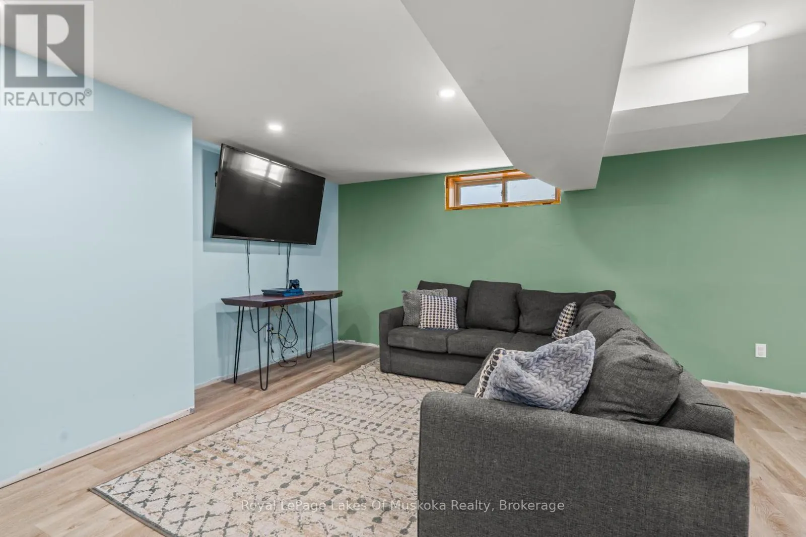 30 KITCHEN ROAD S