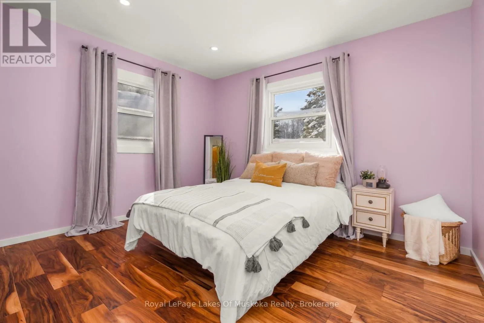 30 KITCHEN ROAD S