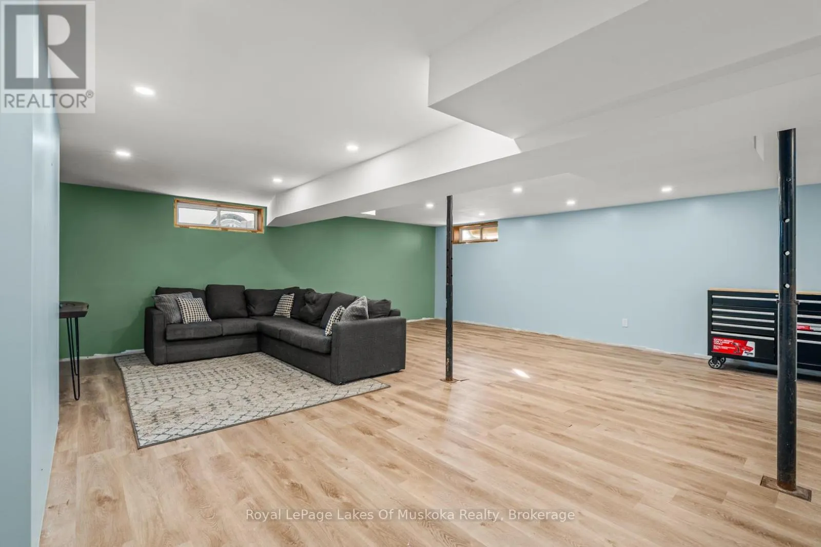30 KITCHEN ROAD S