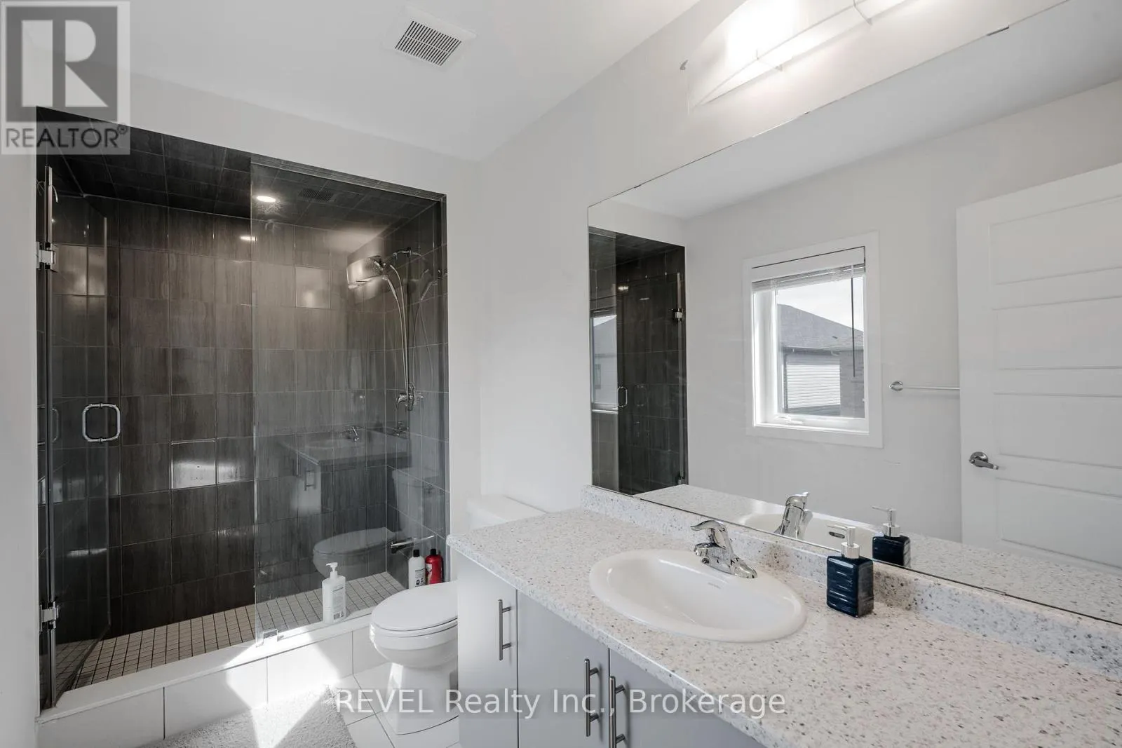 111 SUNFLOWER CRESCENT