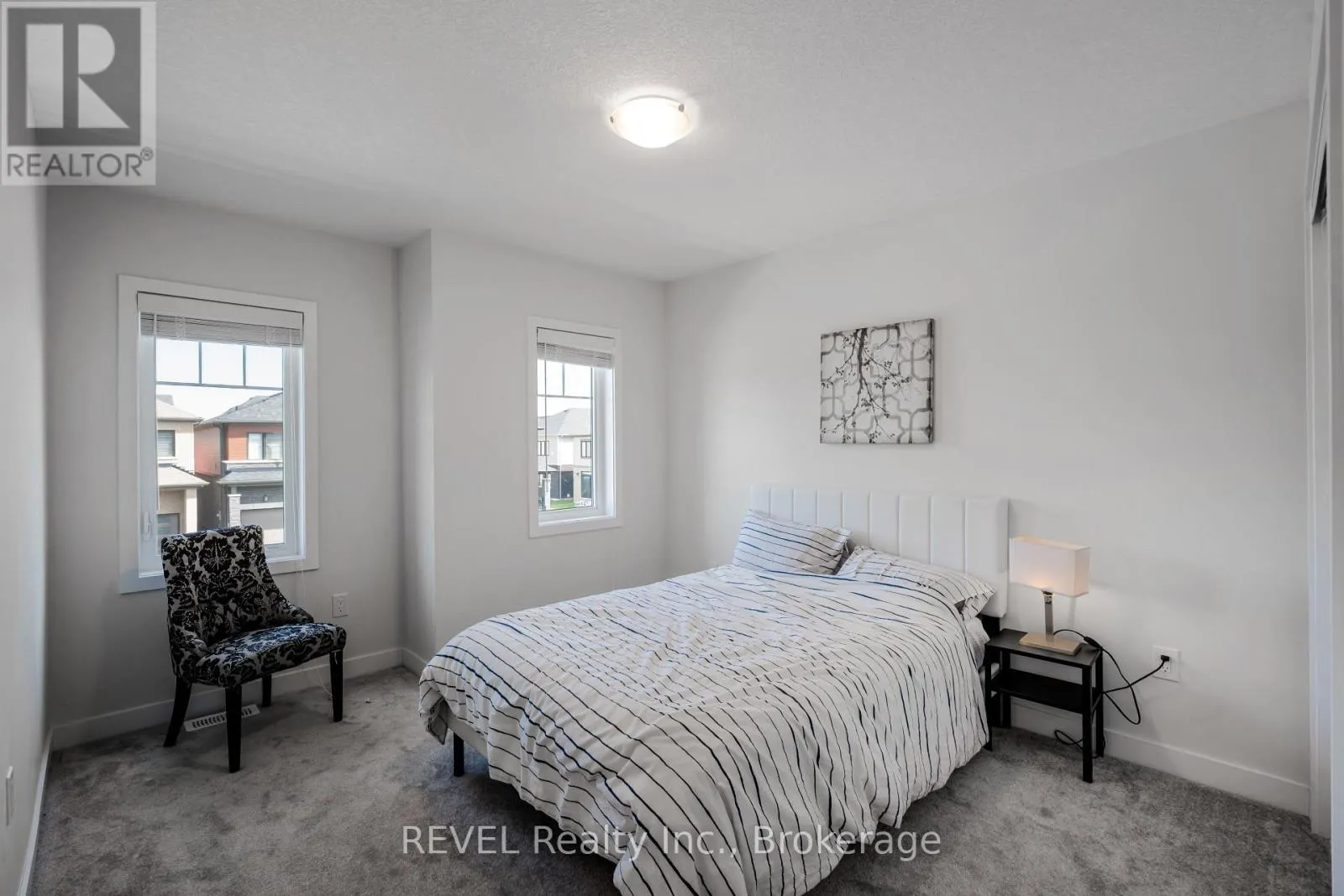 111 SUNFLOWER CRESCENT