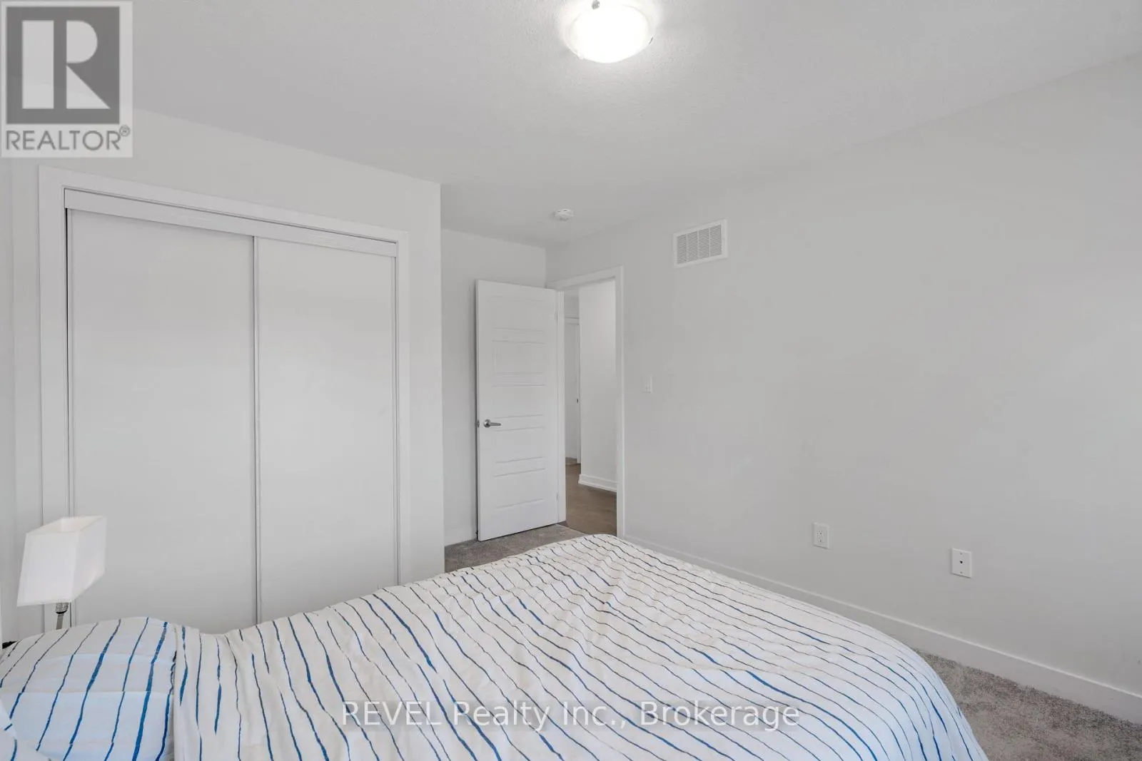 111 SUNFLOWER CRESCENT