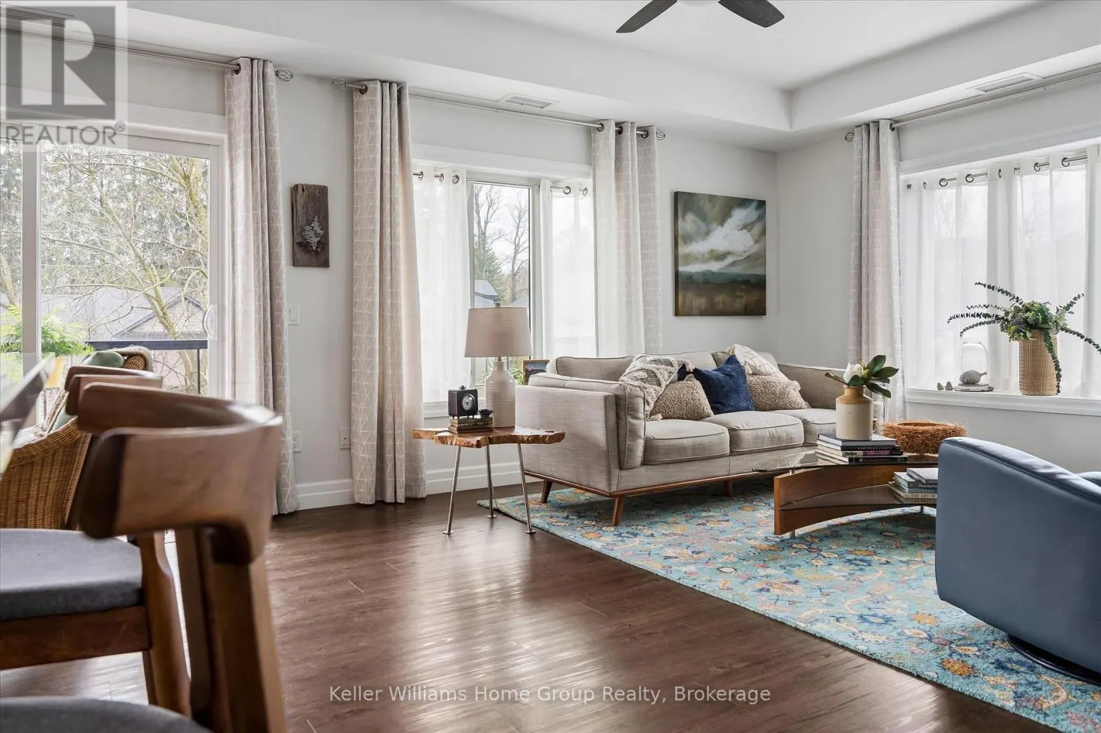 201 - 19 STUMPF STREET #201
